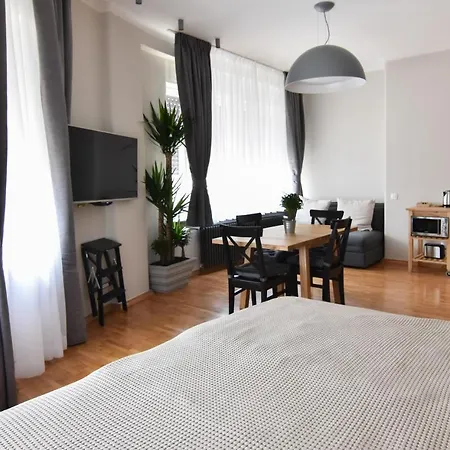 Karlo Main Square Apartments Zagreb Exterior photo