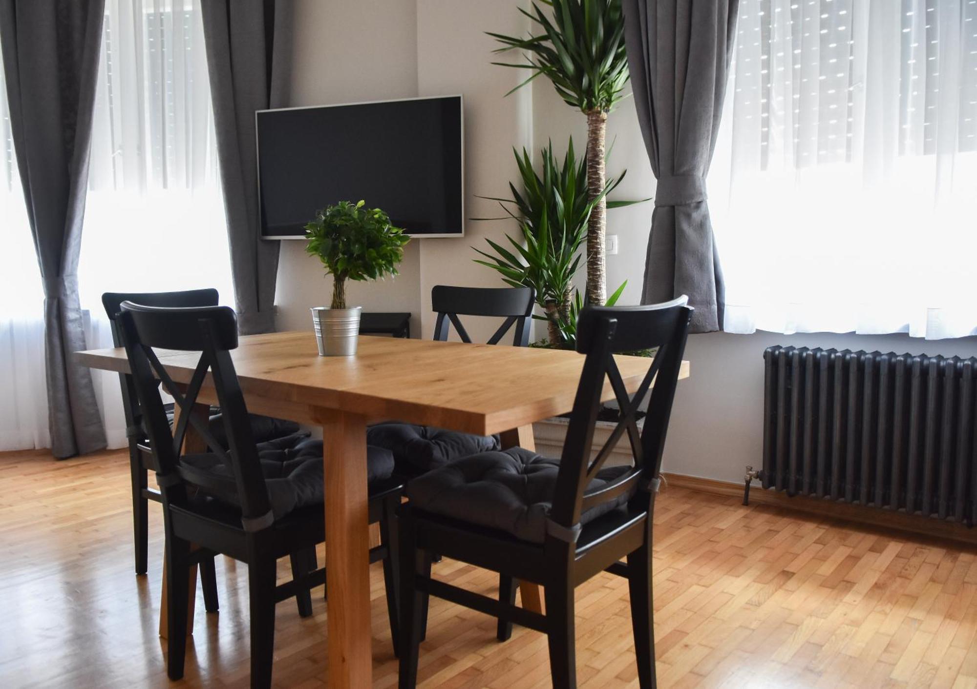 Apartment Karlo Main Square *