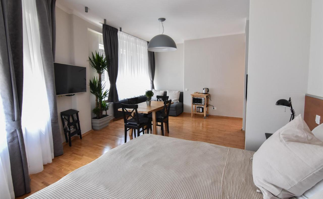 Apartment Karlo Main Square